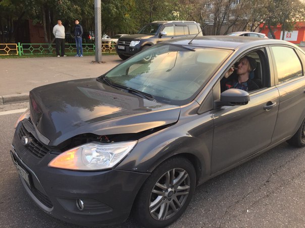 Солист группы "Братья Грим" Борис Бурдаев попал в аварию 